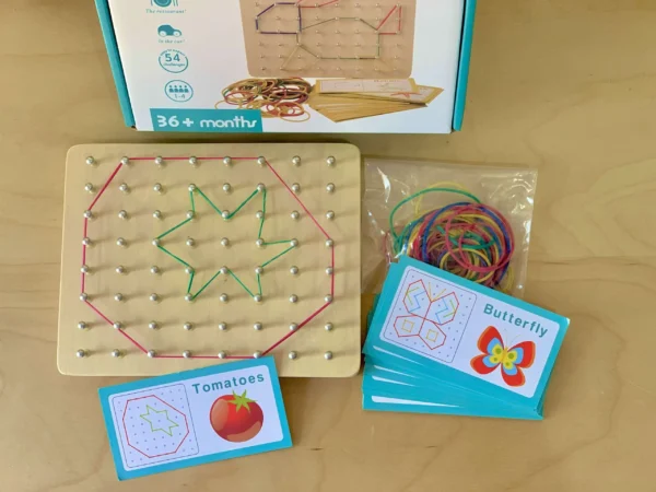 Géoboard Montessori clous et élastiques avec cartes modèle – Jouet éducatif au Maroc