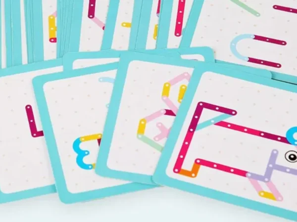 Géoboard Montessori chiffres et lettres en bois pour développer motricité fine, apprentissage et créativité des enfants au Maroc