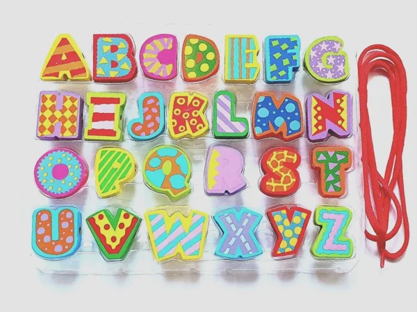 Jeu d'enfilage - Alphabet à enfiler en bois – Image 3