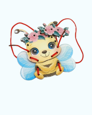 Jouet en bois représentant une abeille avec lacets à eniler, pour apprentissage de la motricité et de la précision