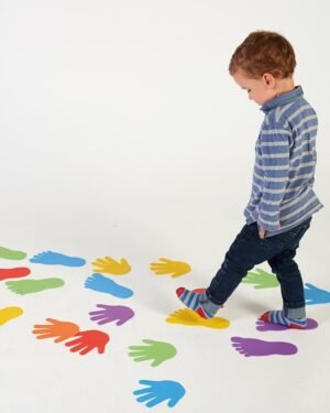 Empreintes de pieds antidérapantes colorées pour enfants, outil d’apprentissage de la motricité et du positionnement au sol.