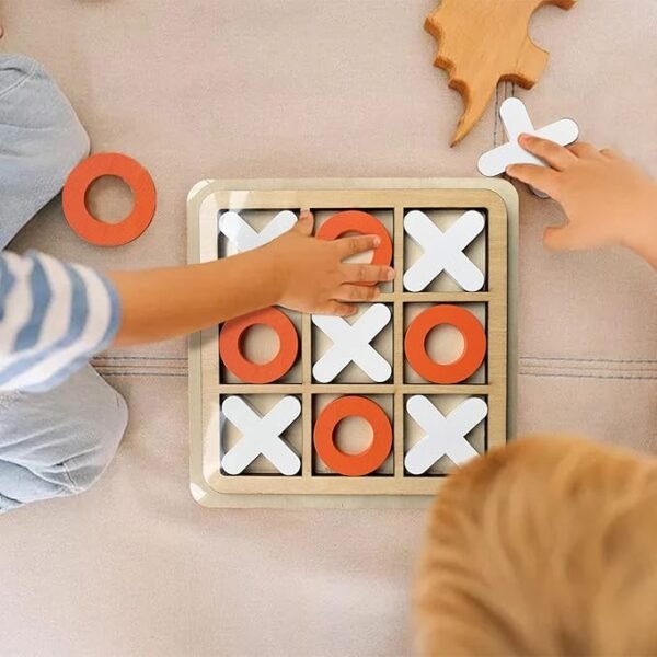 Jeu de morpion en bois XO pour enfants – puzzle éducatif de stratégie et jeu interactif familial.