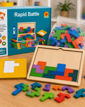 Jeu Rapid Battle en bois avec cartes défis et pièces colorées pour développer la logique des enfants.